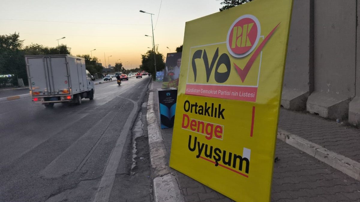 Irak’ta Barzani’nin partisi seçim kampanyasında ilk kez Türkçe afiş kullandı