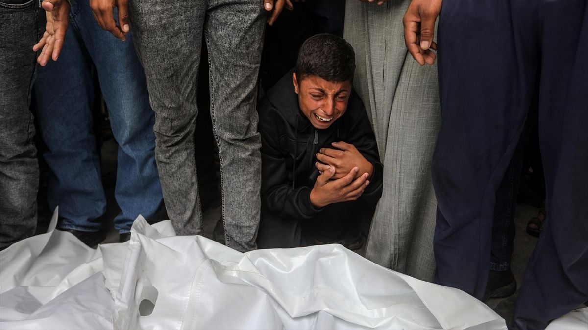 İsrail, 12 saatten kısa bir sürede 100’den fazla kişiyi öldürdü